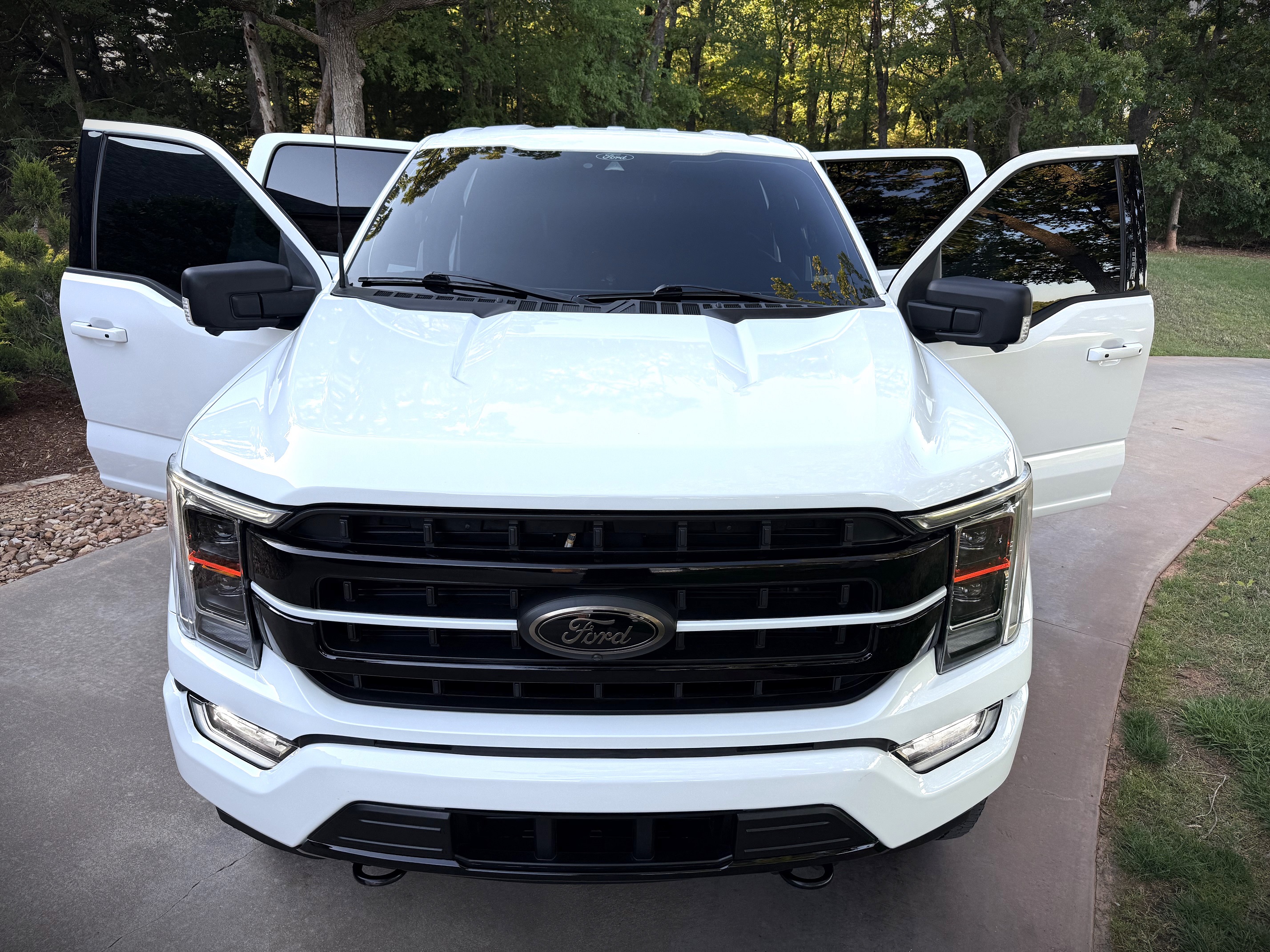 2023 Ford F-150 XLT 4x4 SuperCrew 5-1/2 Box's photo