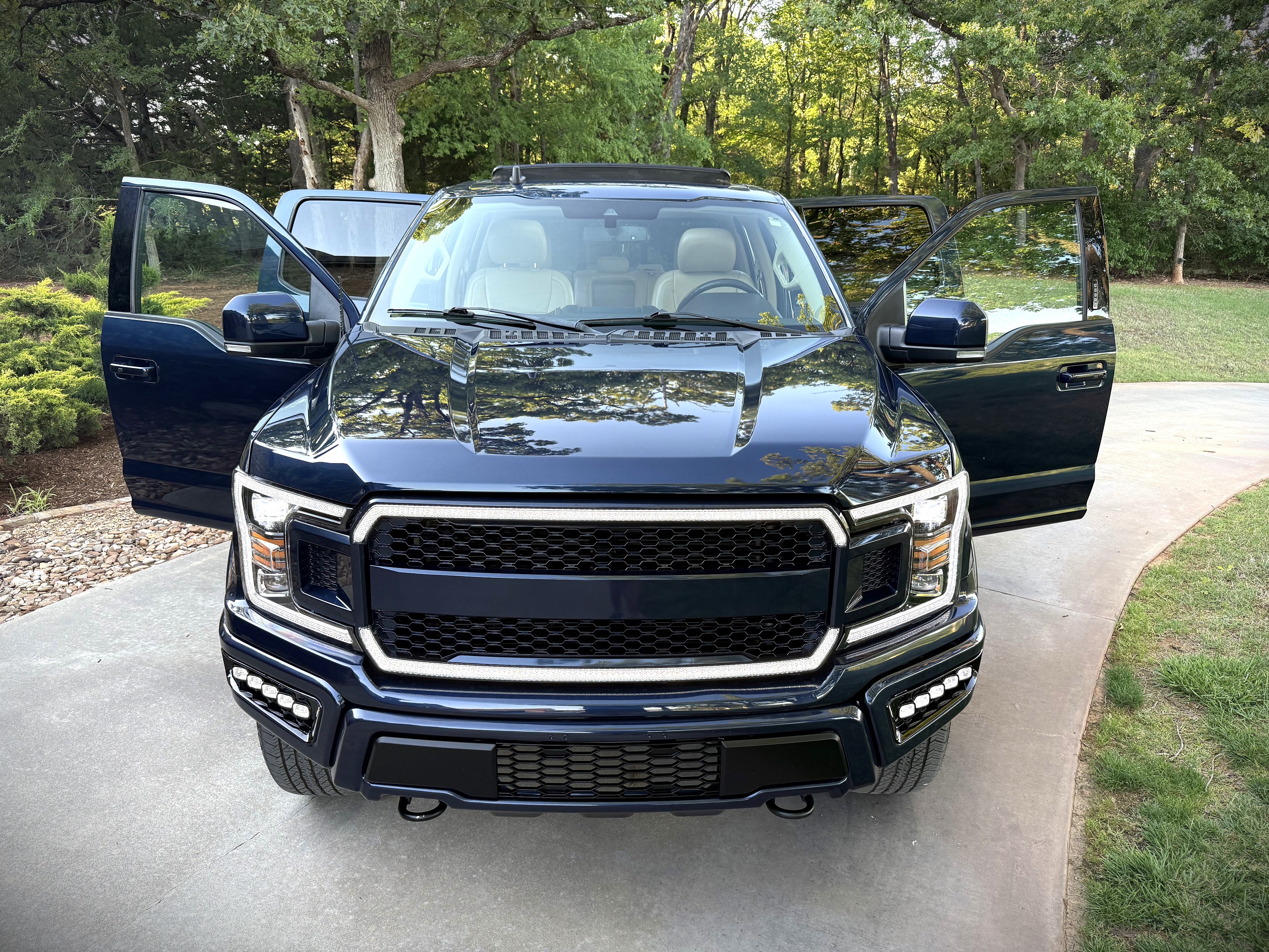 2020 Ford F-150 Lariat 4x4 SuperCrew 5-1/2 Box's photo