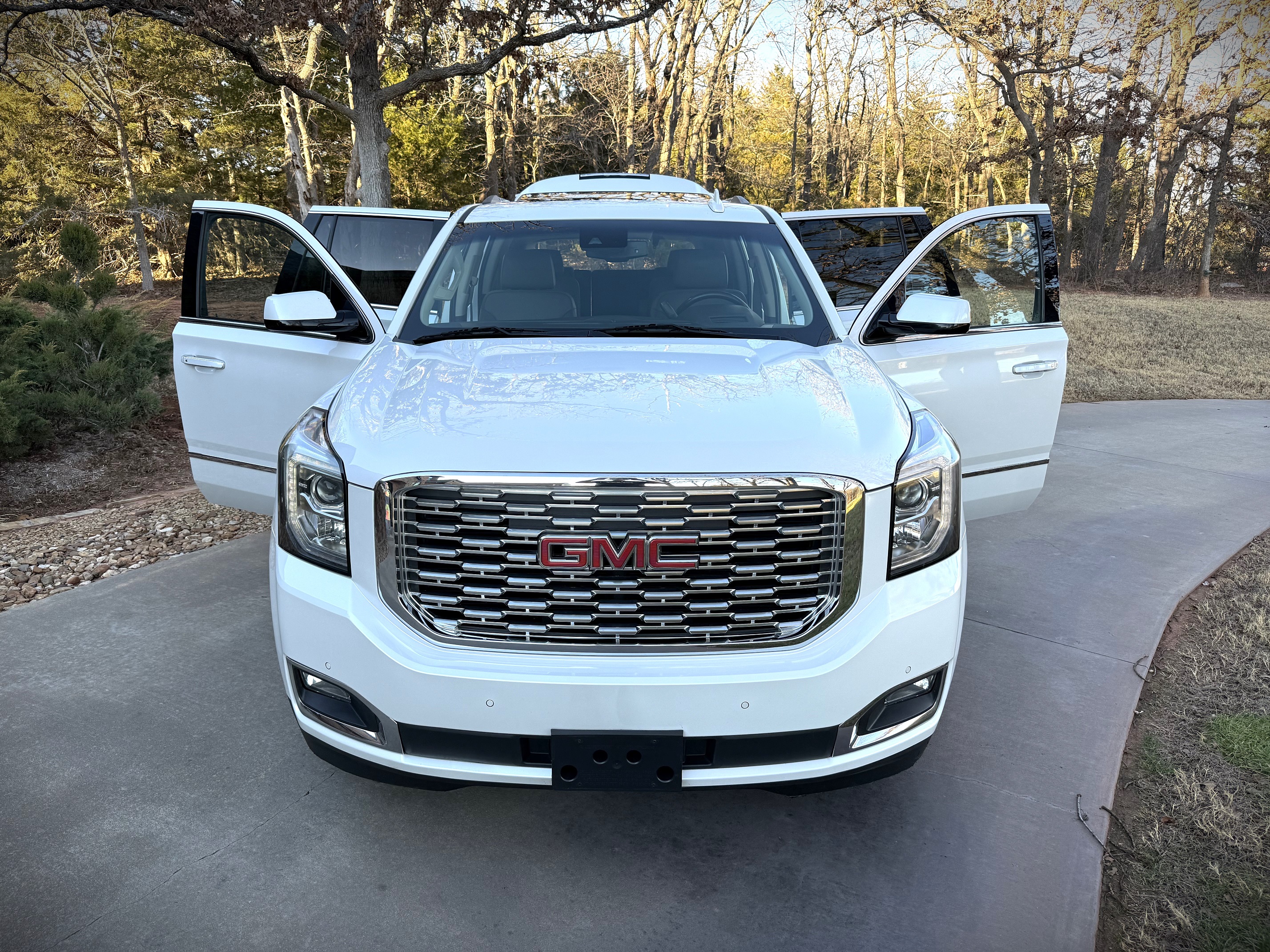 2019 GMC Yukon Denali's photo