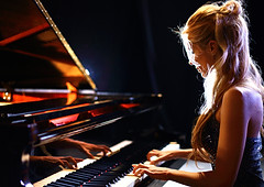 PIANO COURSE. FREE DEMO CLASS