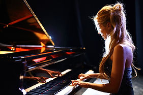 Piano player