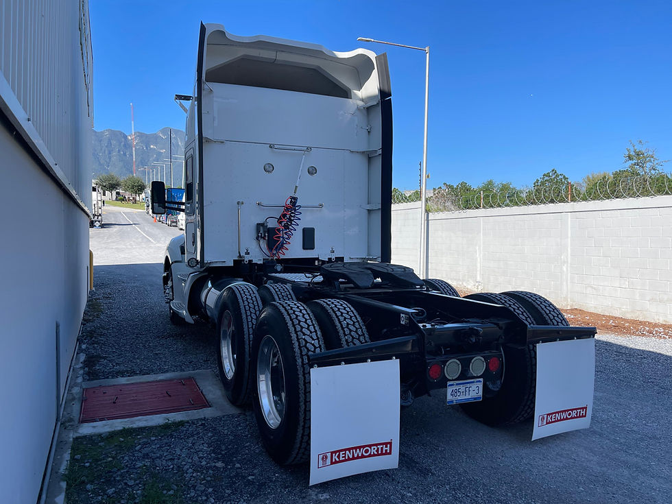Miniatura: 2017 Kenworth T680 52" Paccar MX-13 - Tractocamión