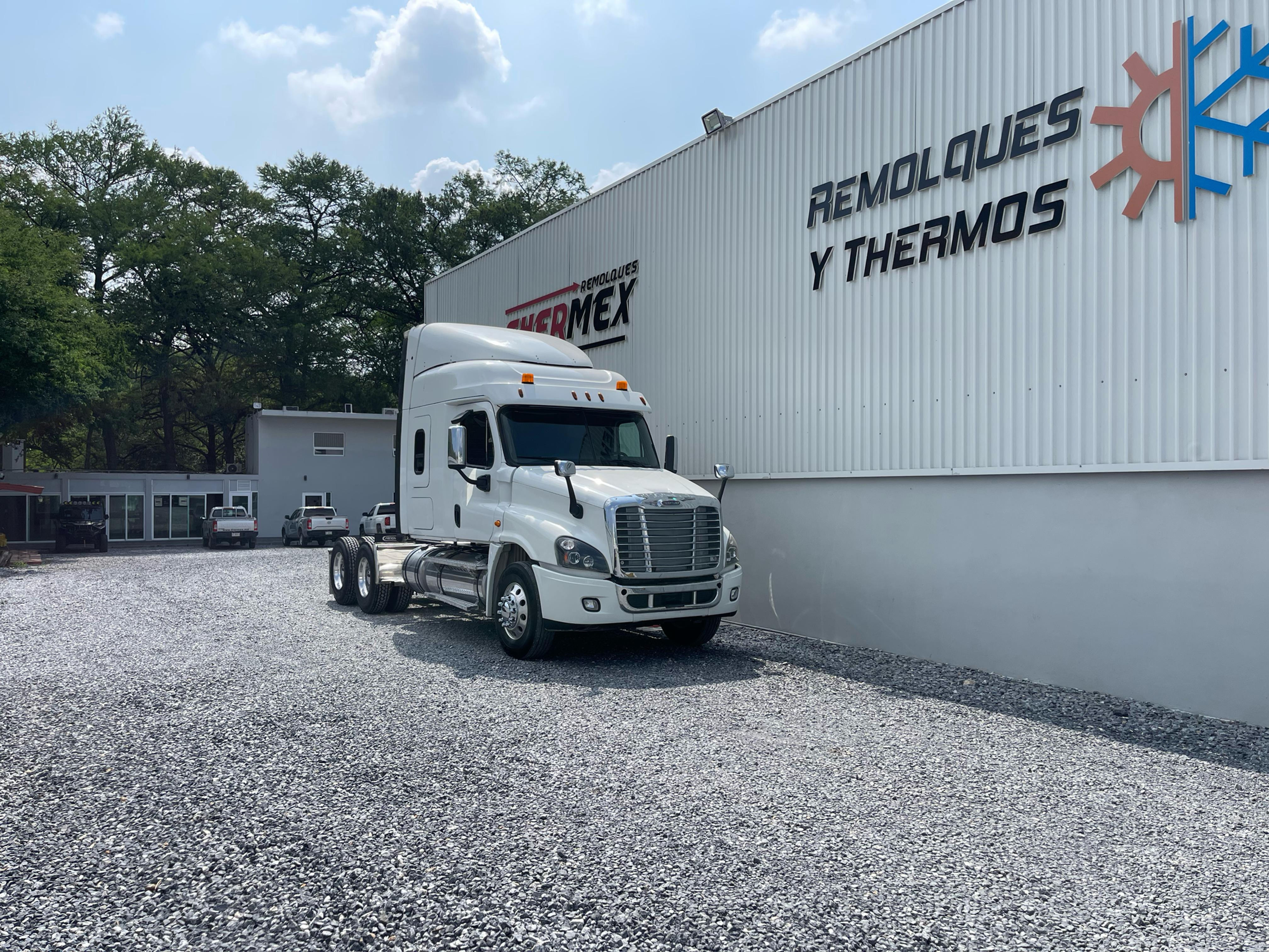 2018 Freightliner Cascadia 48" Detroit DD15 - Tractocamión