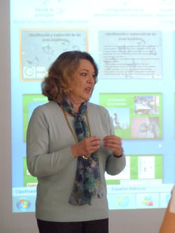 Graciela Canziani iniciando curso
