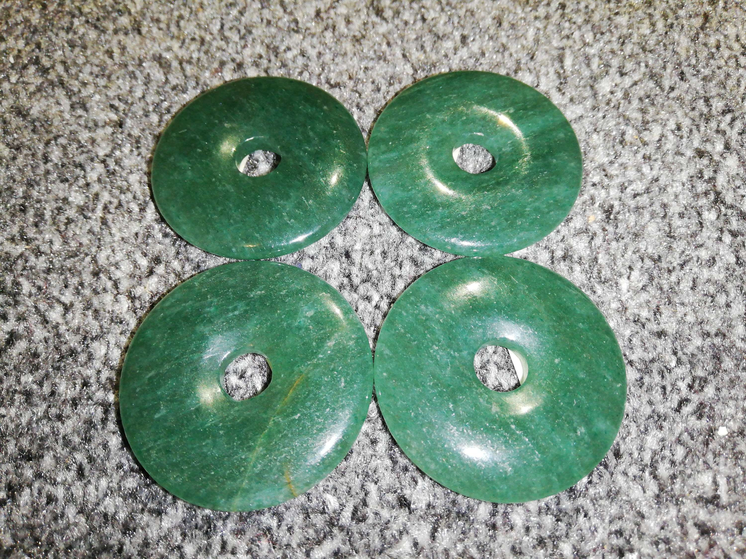 Aventurine, green donut (fits spiral bail) 