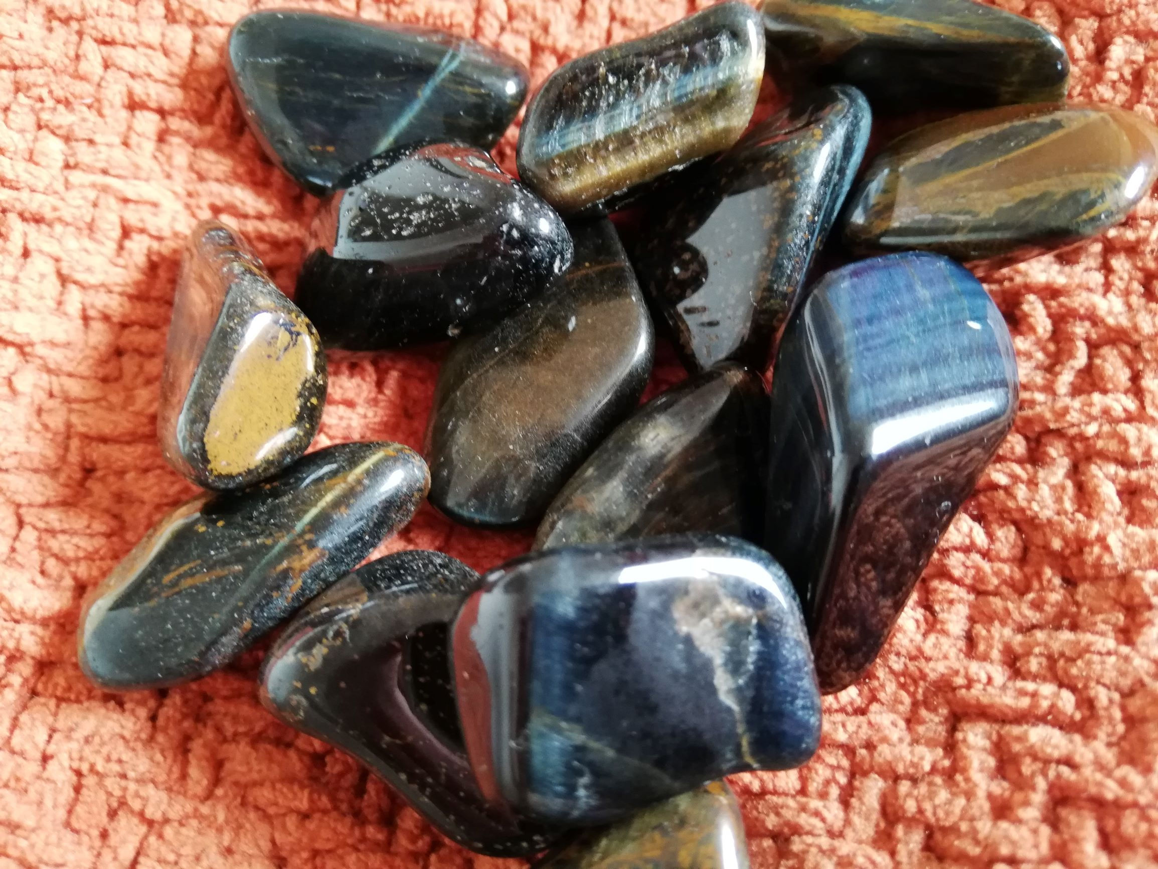 Tiger's Eye, Blue tumblestones