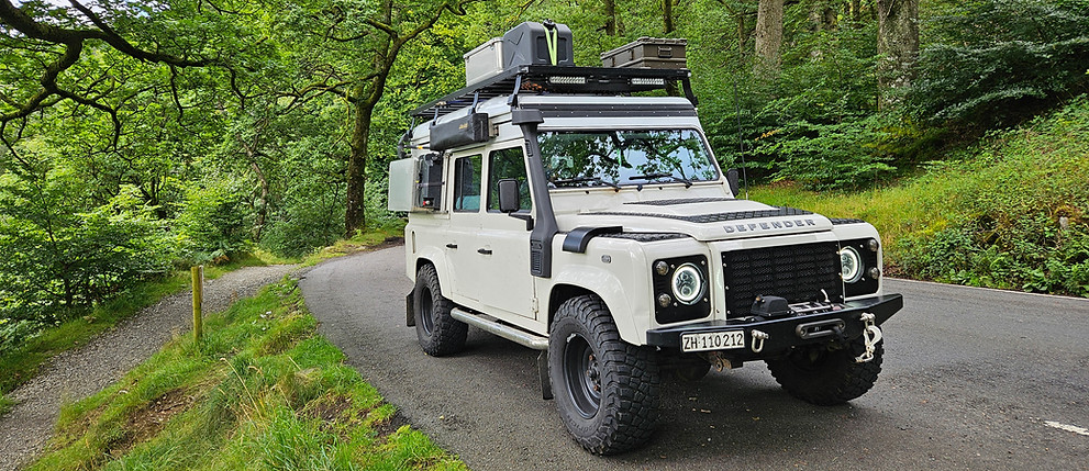 Land Rover Room Tour
