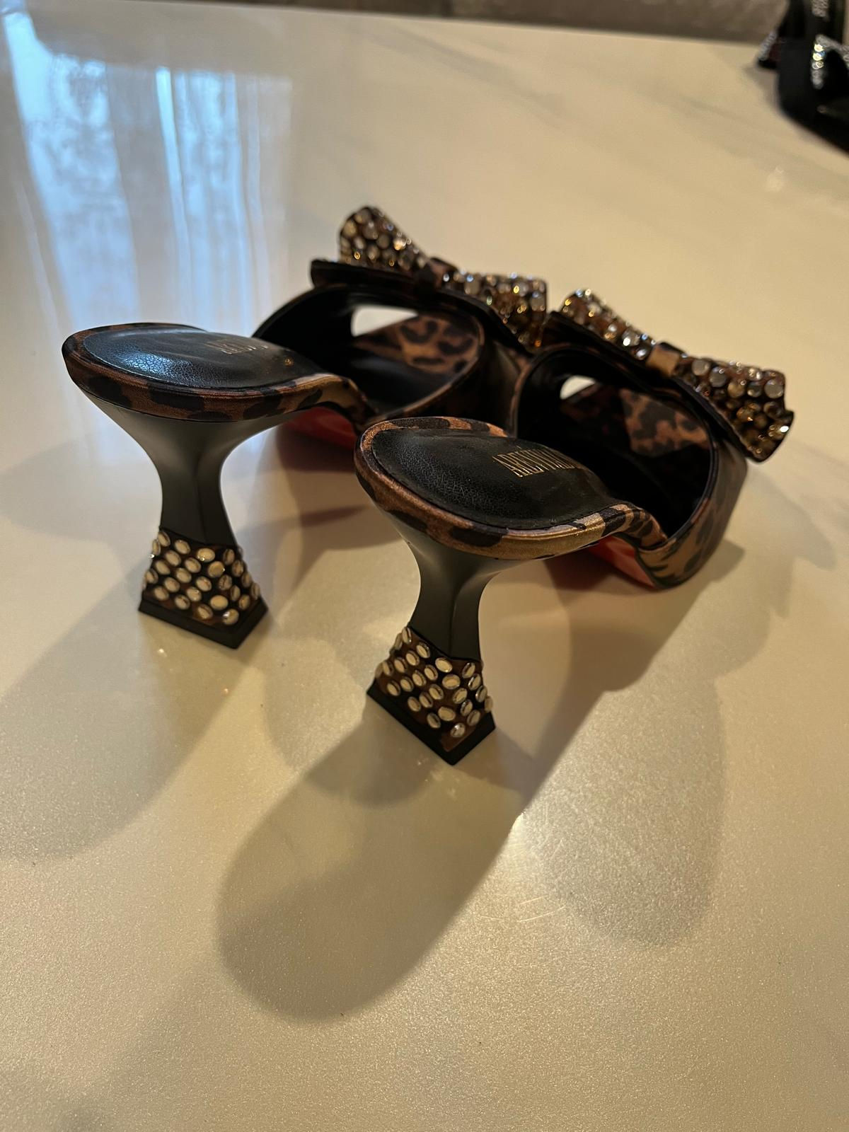 Ladies heels  slippers 