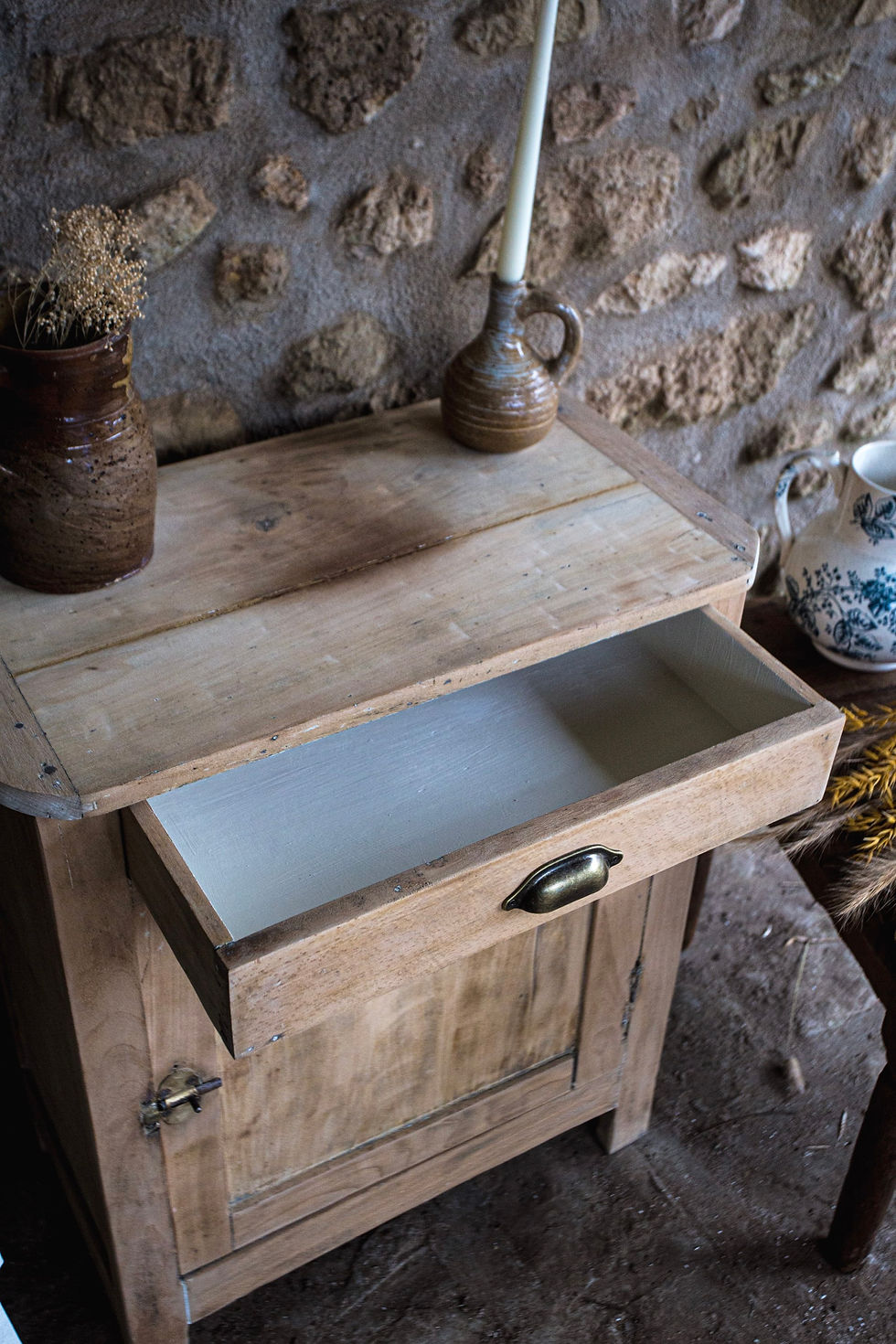 Miniature : Petit buffet parisien 