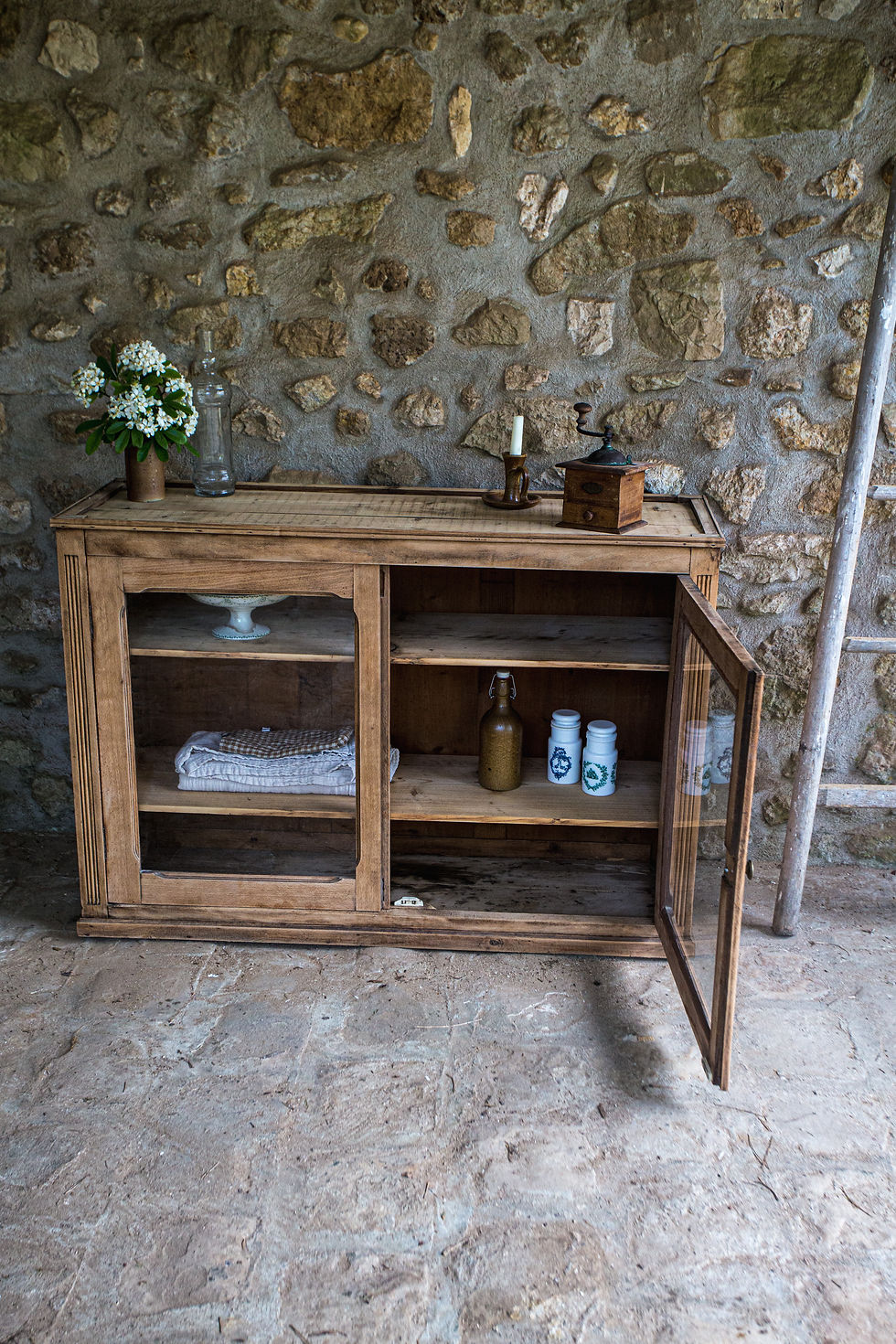 Miniature : Vitrine ancienne 
