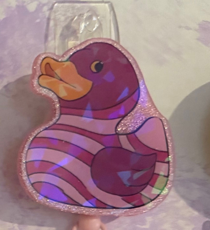 Thumbnail: Pink Duck