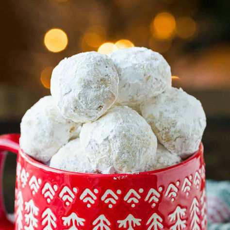 SWEET & SAVORY STAFF FAVORITES: RUSSIAN TEA CAKES