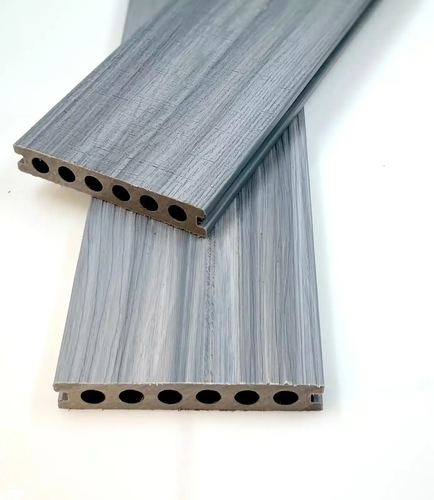 דק סינטטי אפור בהיר