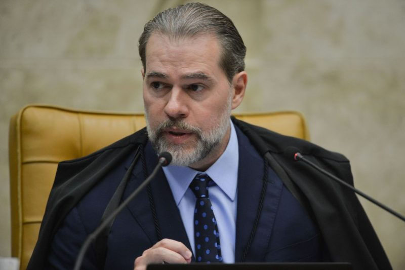 STF MANDA JUIZADO DIVIDIR ALTO CUSTO DE REMÉDIO ENTRE MUNICÍPIO E ESTADO