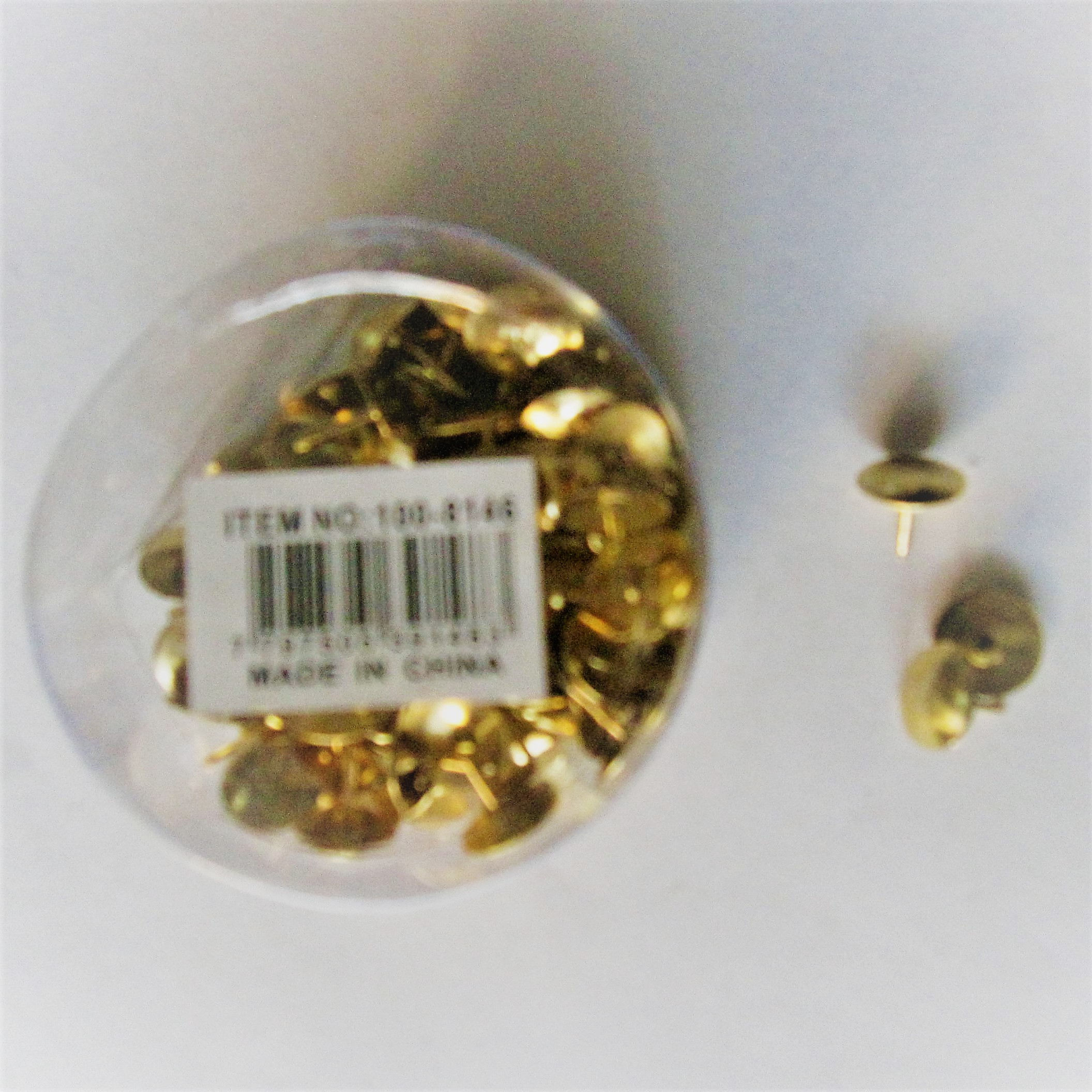 Pinche dorado en tarro