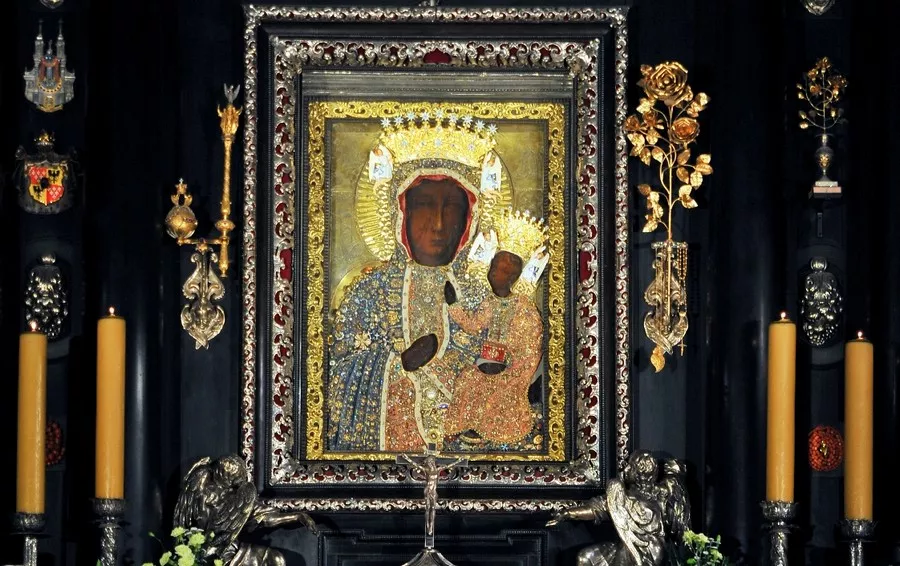 xMatka_Boza_Jasna_Gora_K_Swiertok.jpg.pagespeed.ic.HfJXZD-k3J.webp