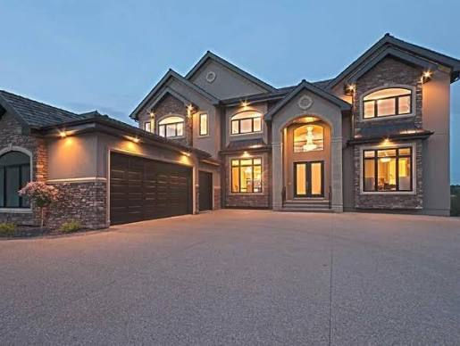 Should You Buy a New Build or an Older Home in Edmonton?