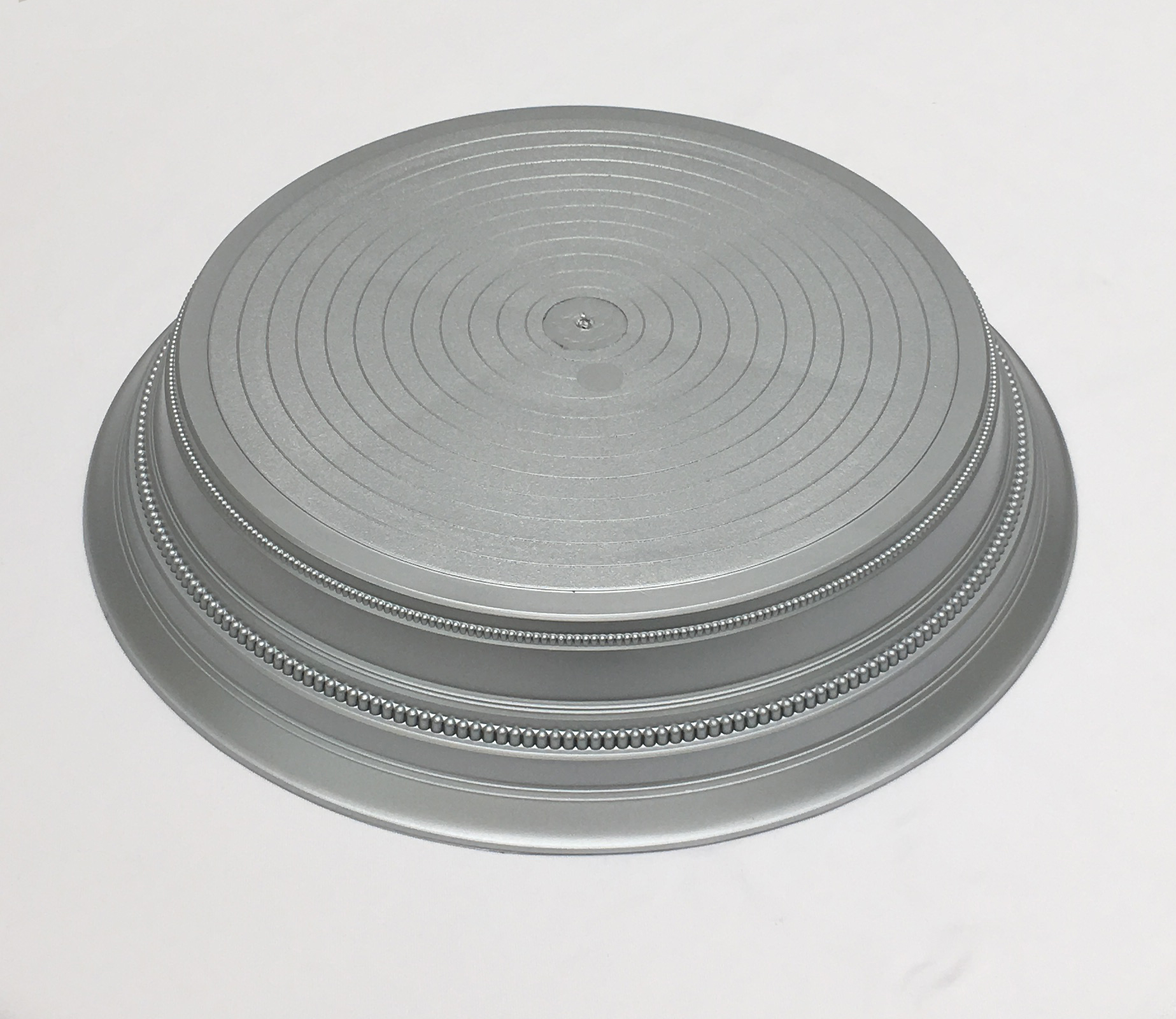 Silver satin cake stand to hire