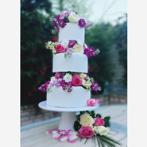 Simple White Cake Stand to hire