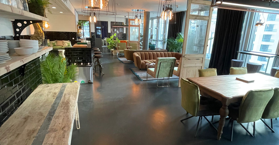 Fliesenlegearbeiten Installation Lampen Aufbau Interior Möbel