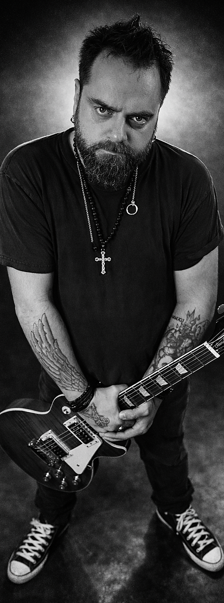 Bundy Siixx With a Les Paul.