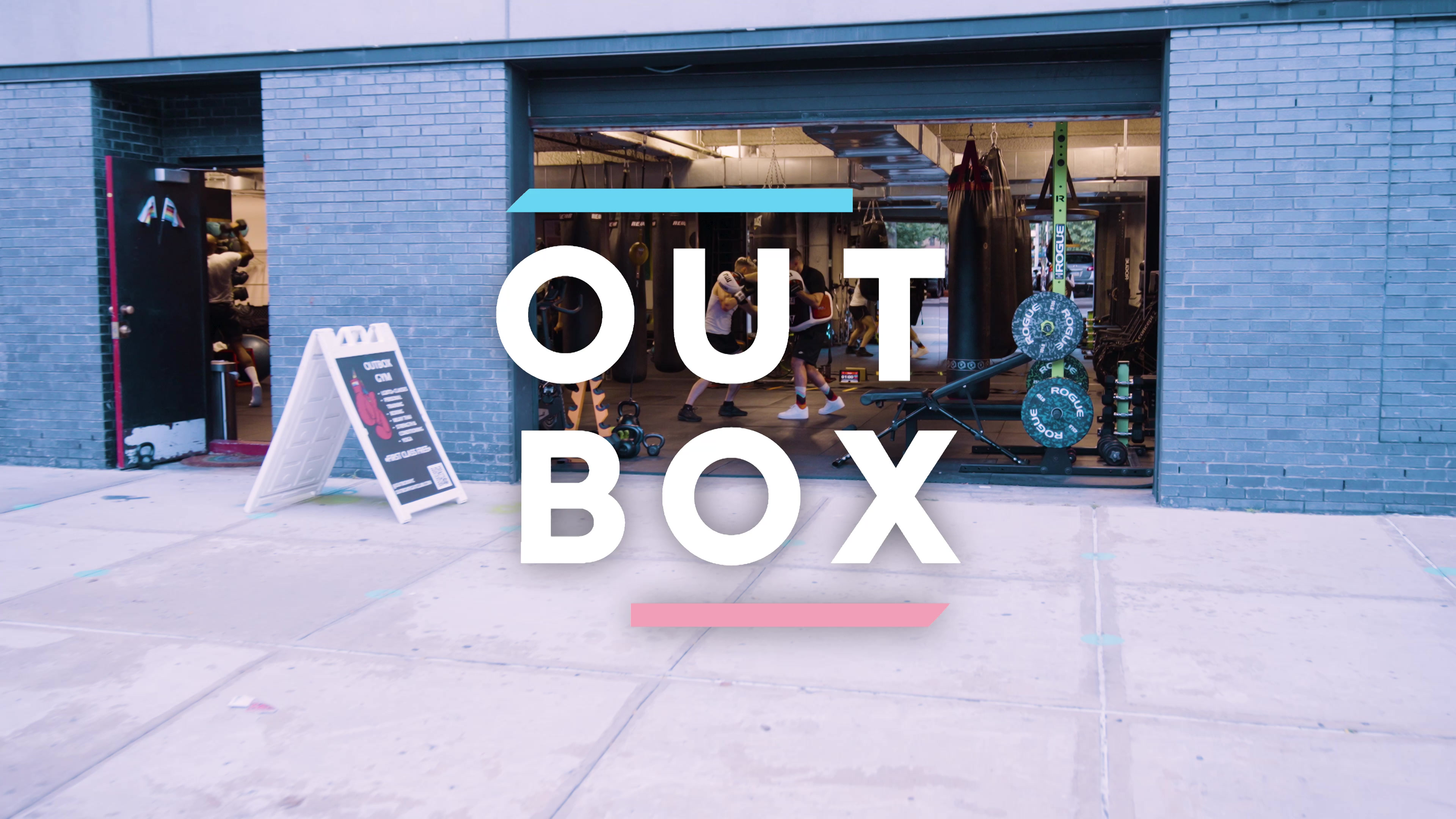 Beach bootcamp fitness session