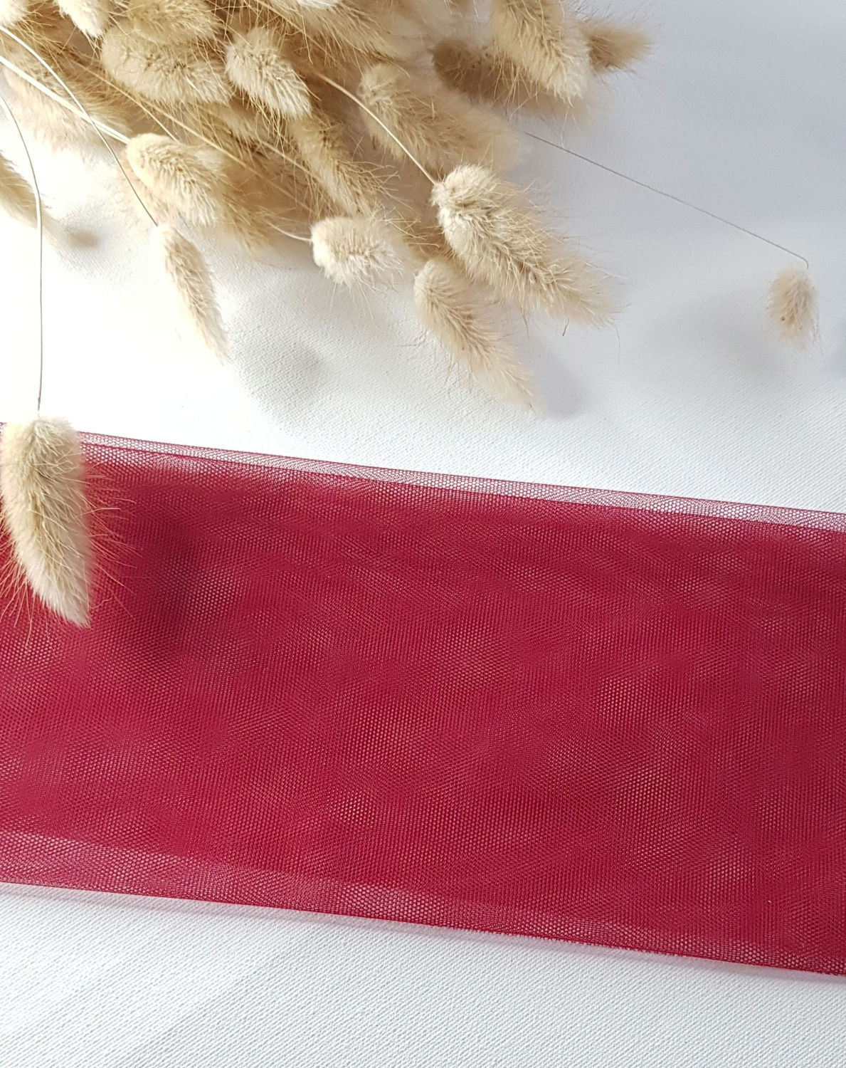 Tulle dark red
