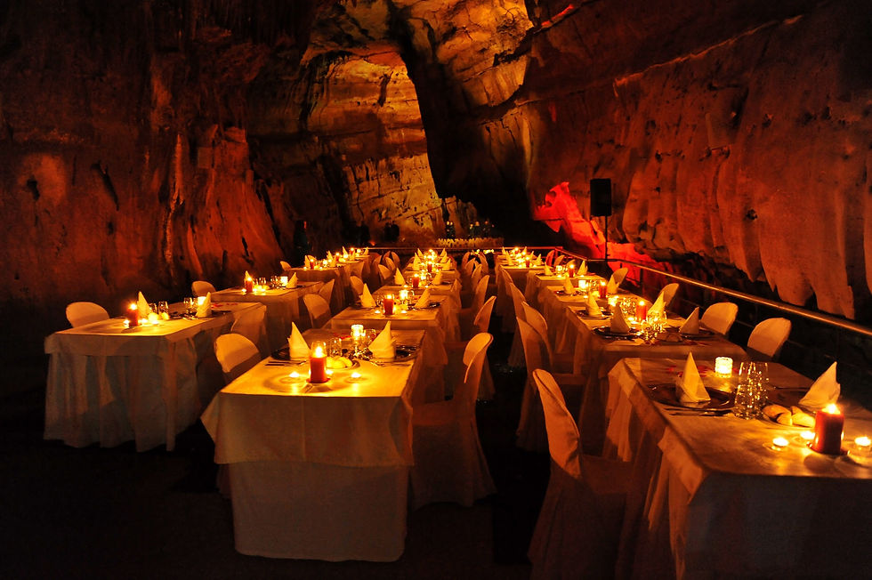 JANTAR NAS GRUTAS