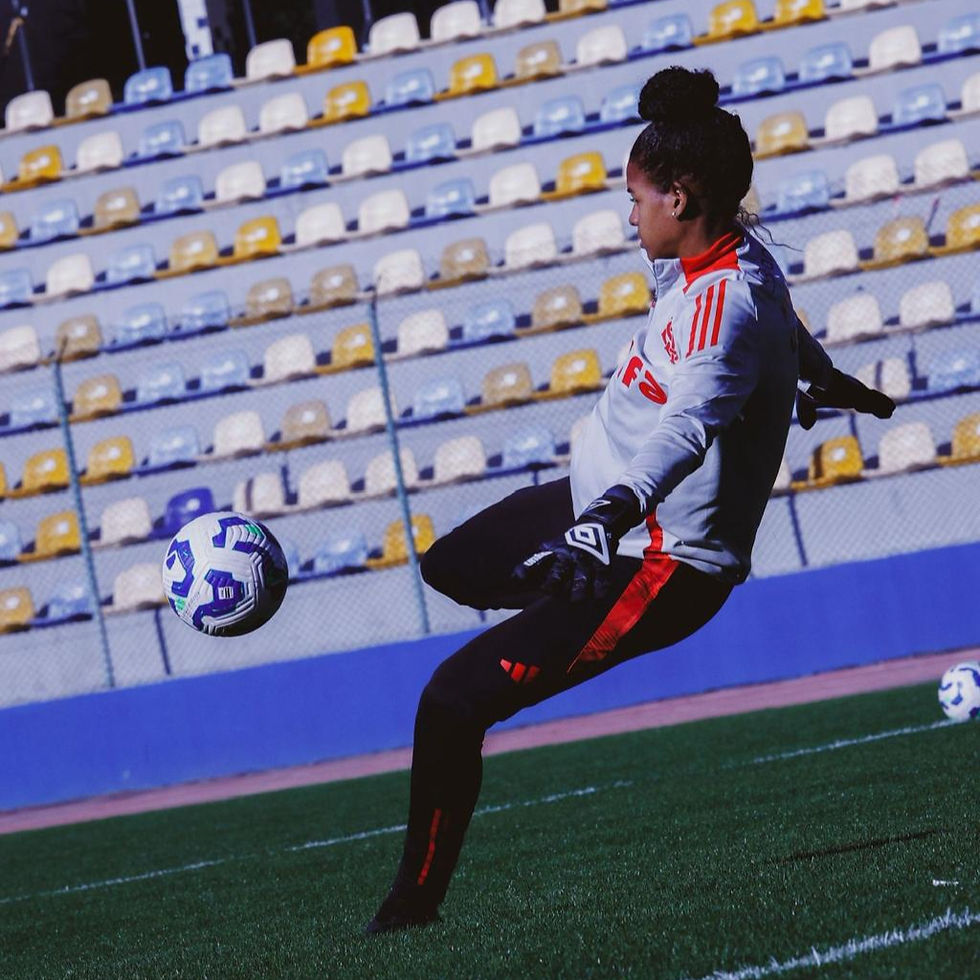 MARI RIBEIRO