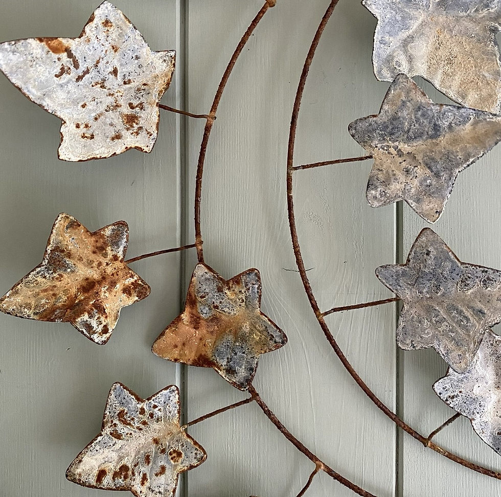 Thumbnail: Rustic Ivy Leaf Wreath