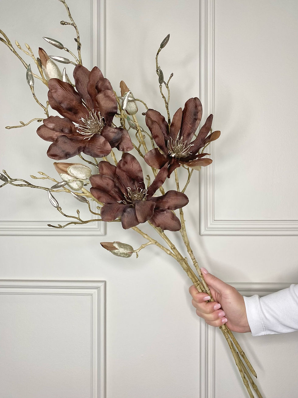 Brown Magnolia Spray