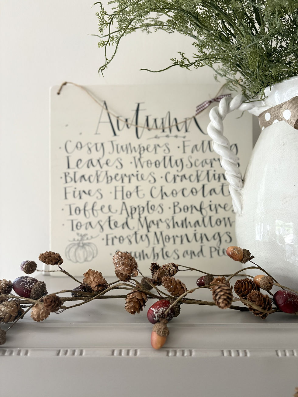 Thumbnail: Acorn Garland