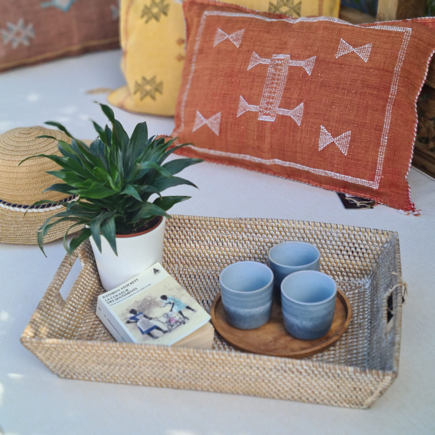 plateau en rotin rectangulaire