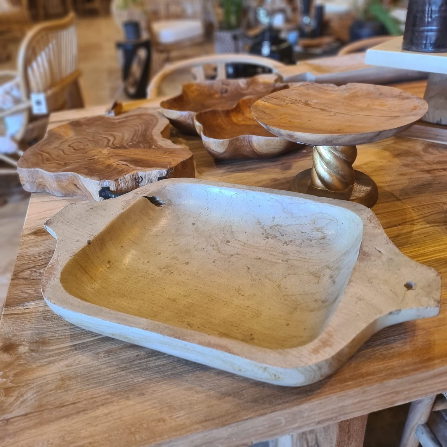 plat en teck blanchit