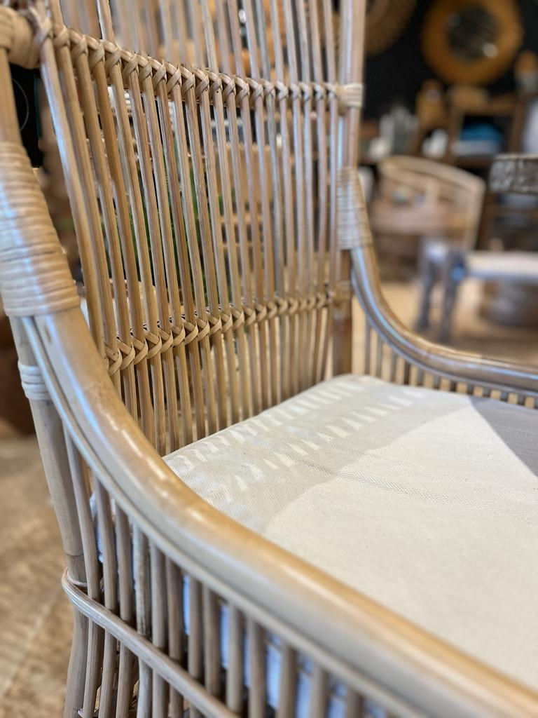 fauteuil en rotin chambre