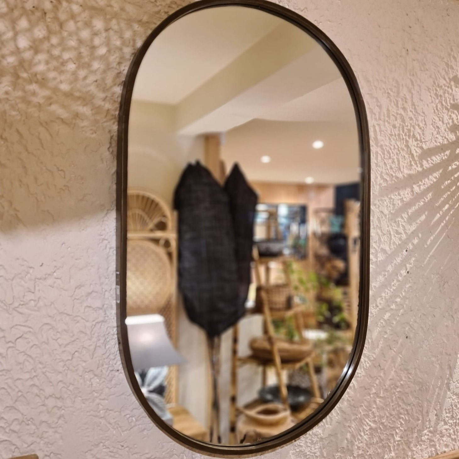 miroir en métal ovale