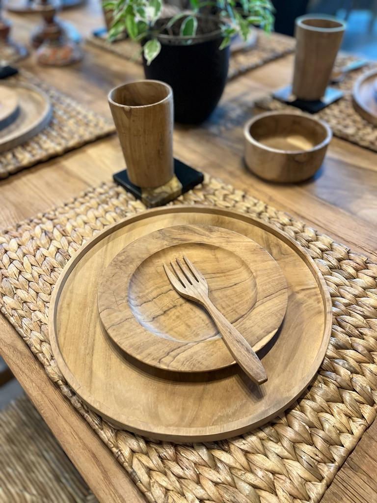 Miniature : assiette ronde en bois de teck