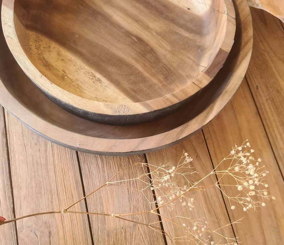 Plat en bois de suar