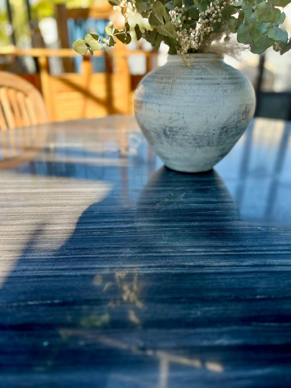 Miniature : table en marbre