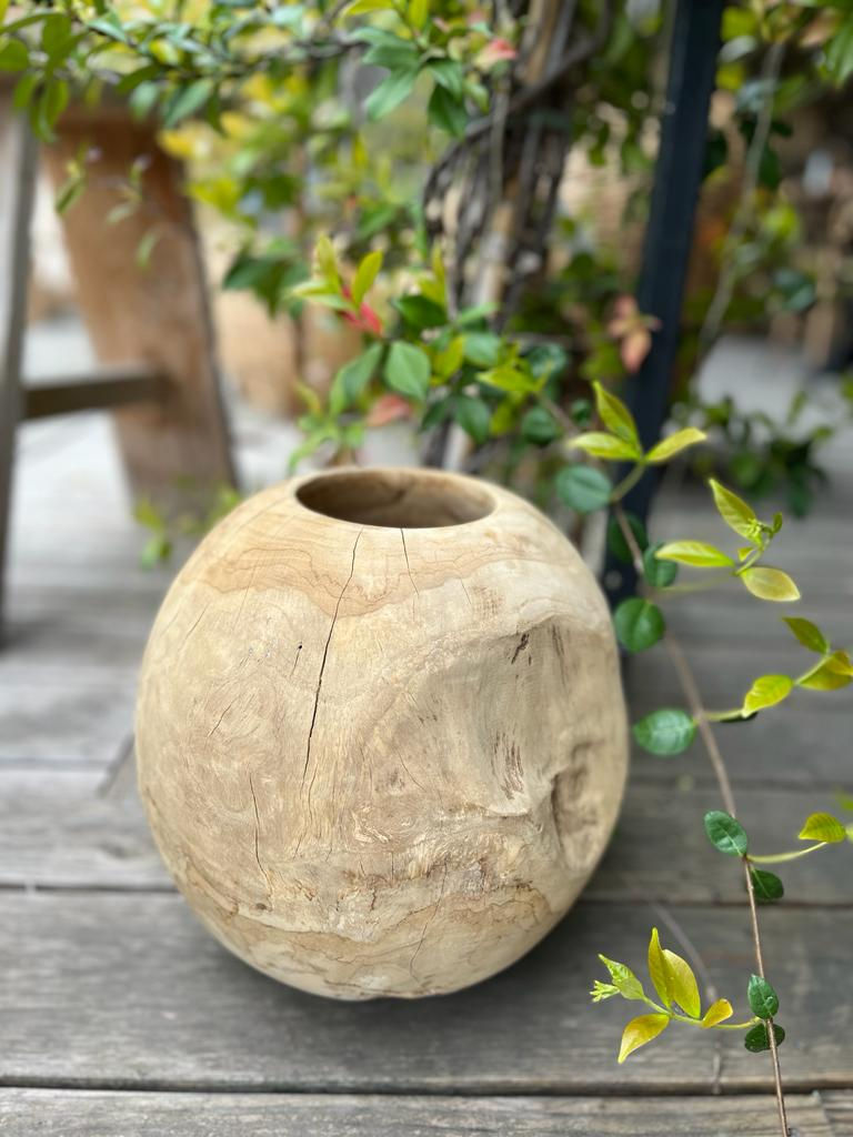 Miniature : vase gentong en teck vue de face