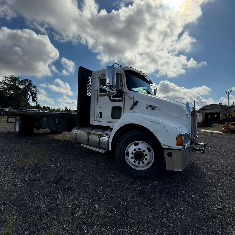 Thumbnail: 2004 Kenworth T300 Flatbed