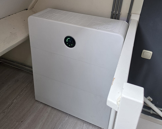 Goodwe 10kwh thuisbatterij geplaatst in Elburg door Winst op Wonen