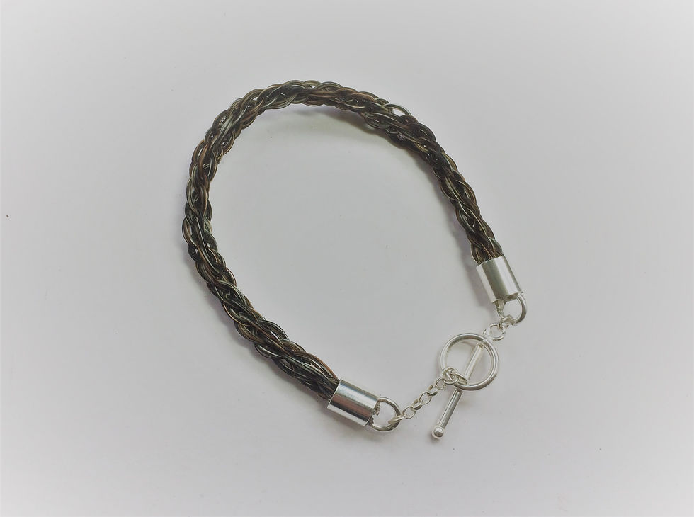 Thumbnail: Round braid bracelet