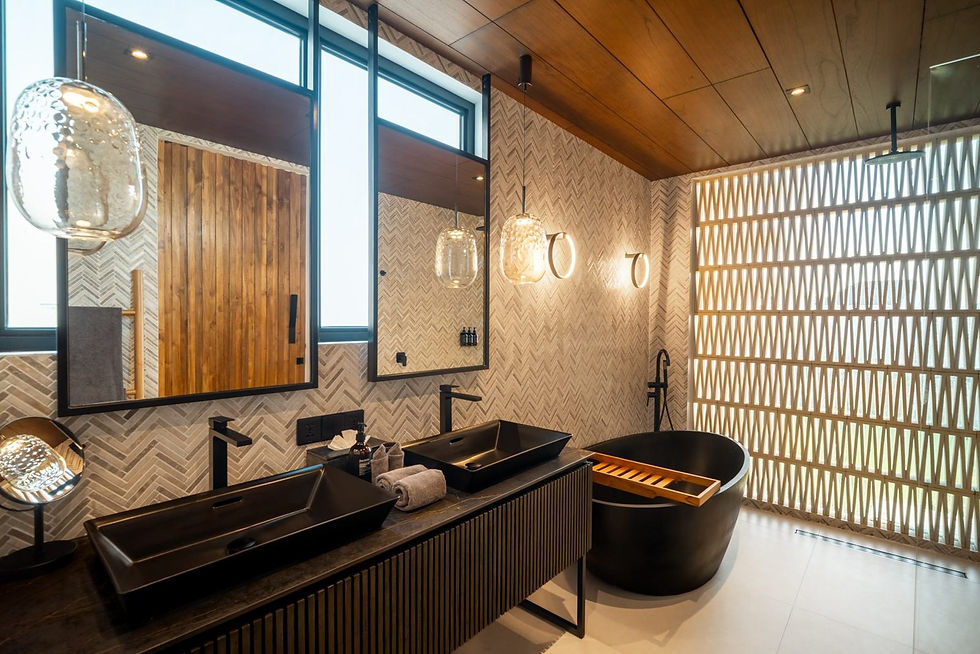 v2_suite3_bath.jpg