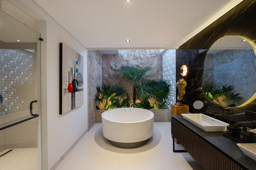 courtyard bath.jpg