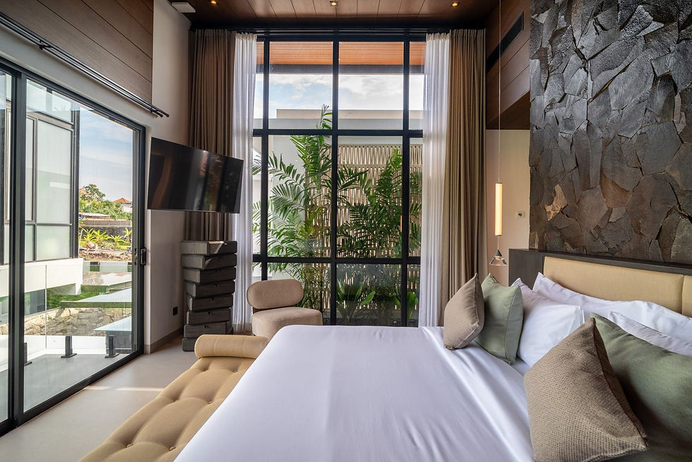 v2_suite2_bed.jpg