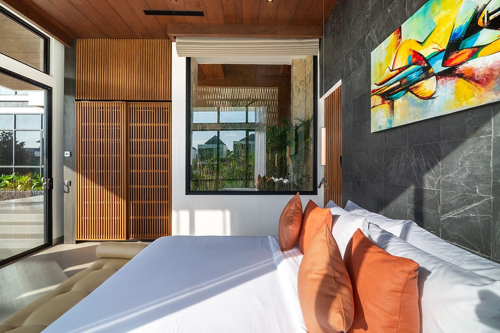 v2_suite4_bed.jpg