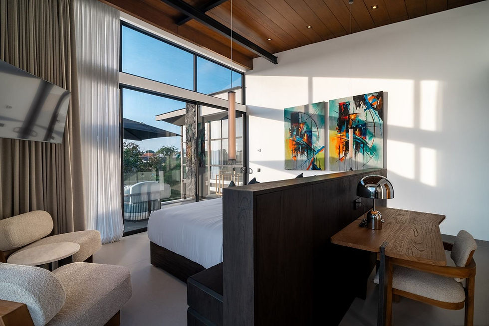 v2_suite3_bed.jpg