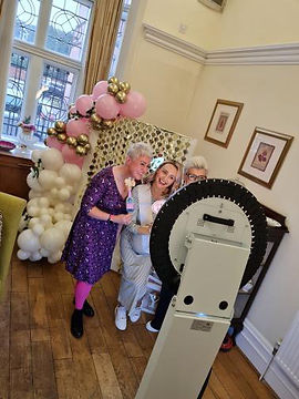 Selfie POD Hire in Burton on Trent and surrounding areas
