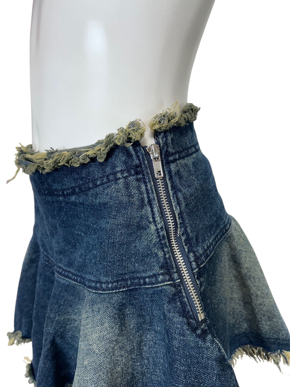 サムネイル： SKIRT